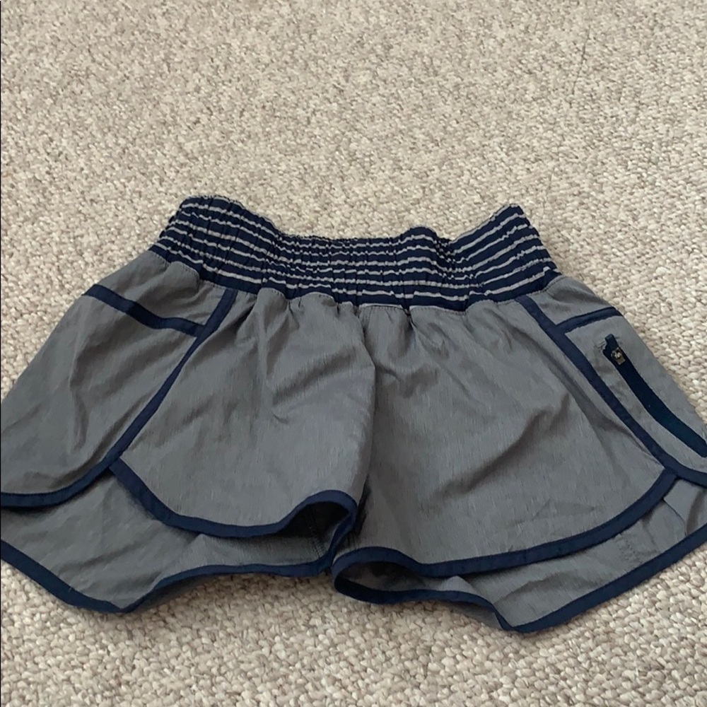 lulu lemon 4” shorts
